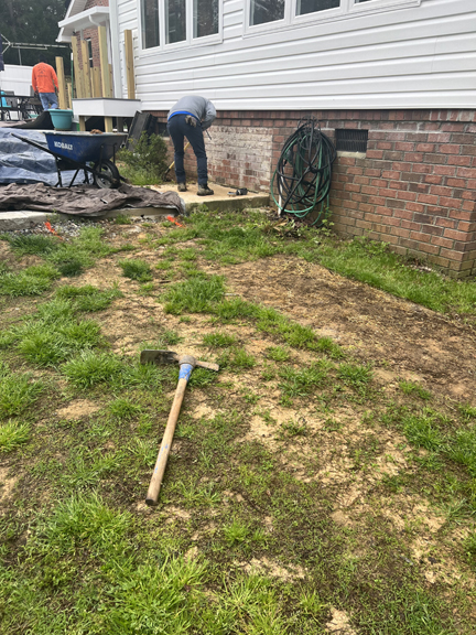 Total Lawn Care Walkway BEFORE shot